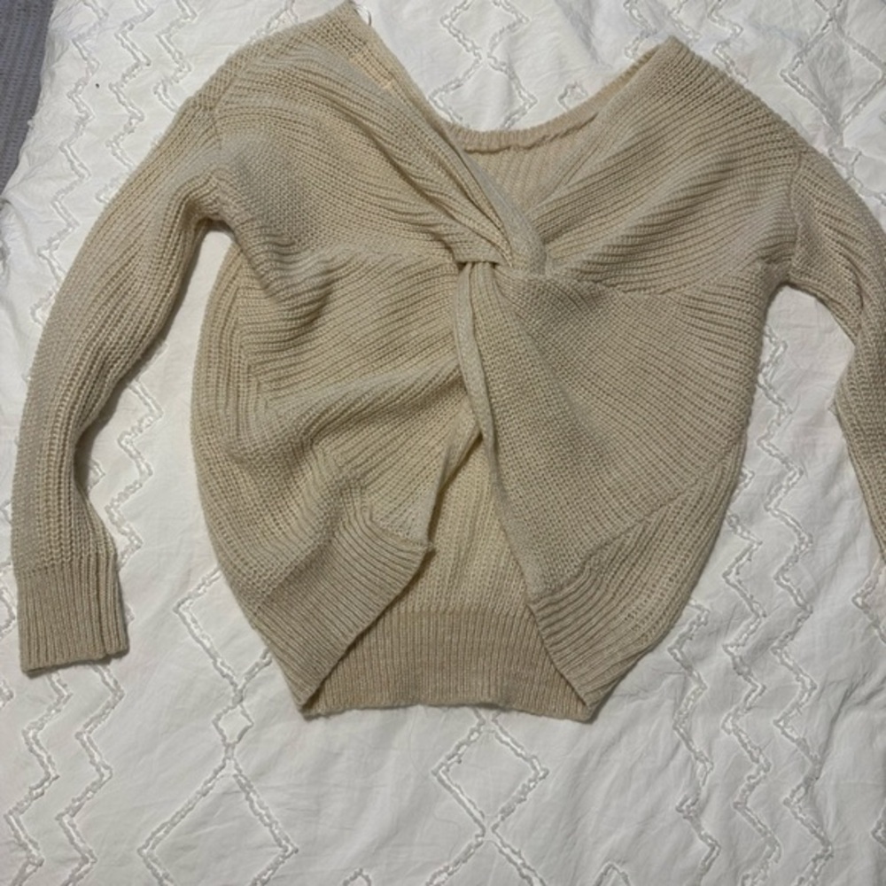 Cream sweater size m